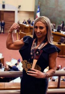 “Gracias por reconocer mi triunfo”💪🏻 Nicole Moreno fue homenajeada por la Cámara de Diputados tras coronarse campeona mundial de fisicoculturismo🫶😍💪🏻