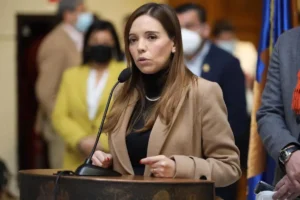 Camila Flores “Yo quiero decirle a todos estos zurdos intolerantes que yo no les temo y los voy a enfrentar cuantas veces sea necesario.”